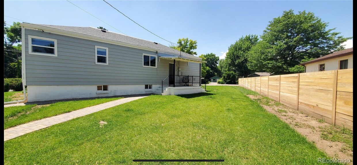Private Yard with fence coming middle of October. - 1010 Cody St