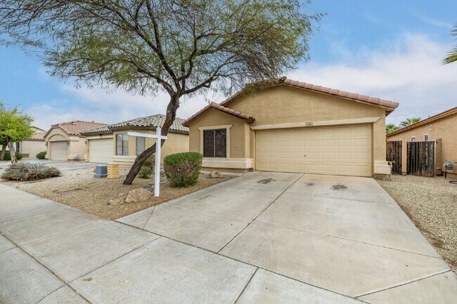 Foto del edificio - 2205 N 109th Ave