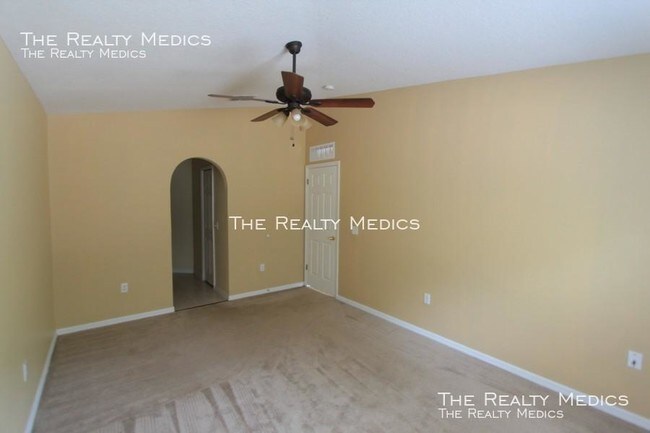 Foto del edificio - 3 bedroom in Poinciana FL 34759