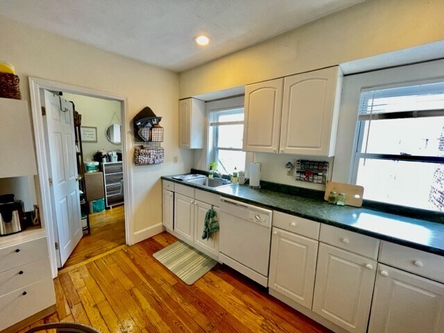 Building Photo - 93 Endicott St