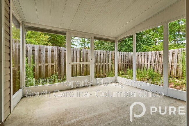 Foto del edificio - 103 Larkspur Ln
