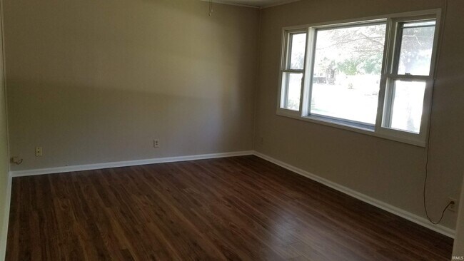 Foto del edificio - 2425 Foxhall Dr