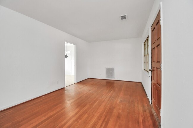 Foto del edificio - 8534 Fillmore St