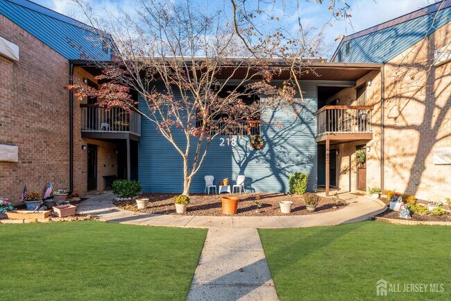 Foto del edificio - 218 Medford Ct