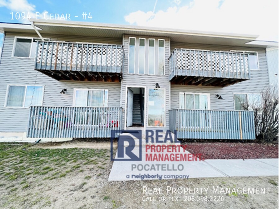 Primary Photo - 2 Bedroom 1 bath Apartment - Pet Friendly
