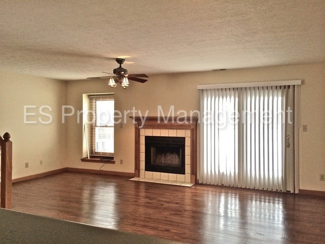 Building Photo - 6421 Cotton Bay Dr N