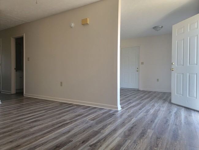 Foto del edificio - 2 Bedroom, 2 Bath Duplex on Clearwater Way