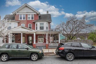 Building Photo - 540 Seneca St