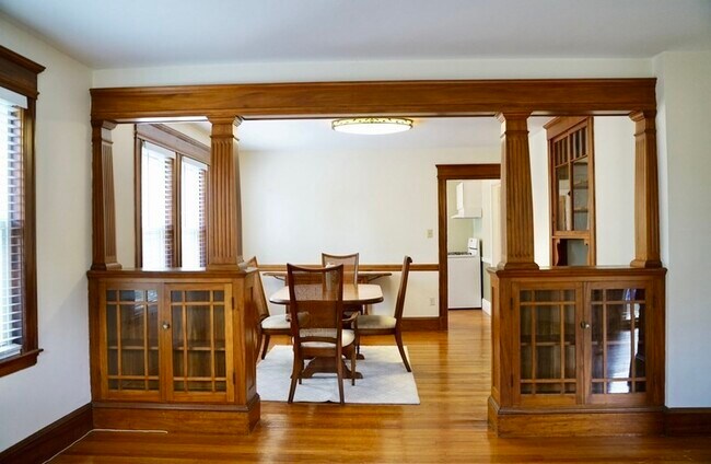 Building Photo - 39 Ackers Ave