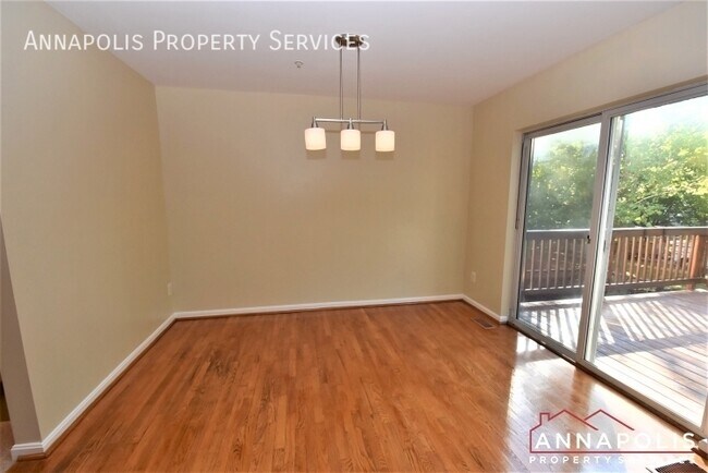 Building Photo - 1410 anna marie court