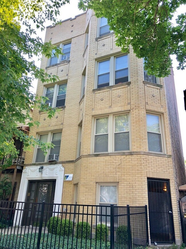 Building Photo - 4212 N Bernard St