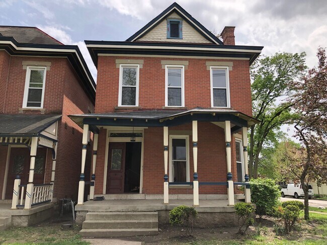 Building Photo - W King Ave 103-103.5 TNR
