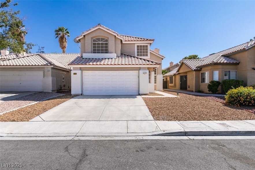 Foto principal - 1101 E Adelman Dr