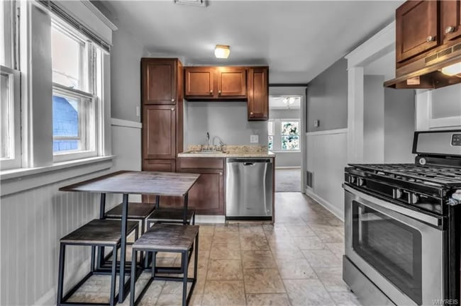 Building Photo - 29 Ritt Ave