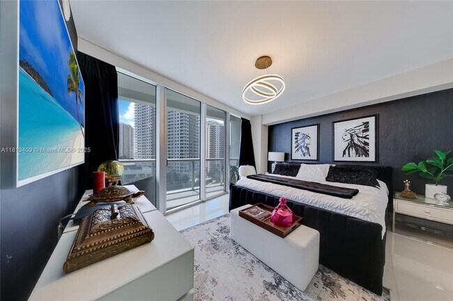 Foto del edificio - 465 Brickell Ave