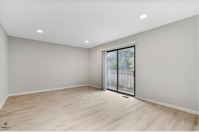 Foto del edificio - 1017 Sussex Dr