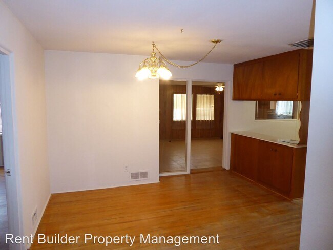 Building Photo - 3 br, 2 bath House - 1004 San Pablo St. NE