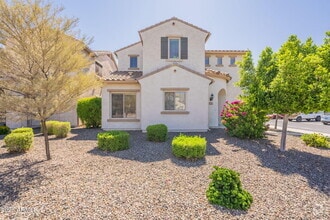 Building Photo - 26638 N Babbling Brook Dr