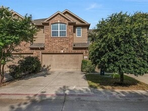 Building Photo - 1928 Argyle Ln