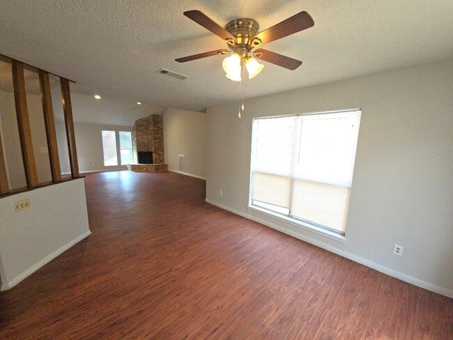 Building Photo - 1705 Bodart Ct