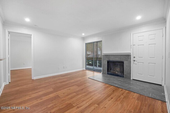 Foto del edificio - 100 Fairway Park Blvd
