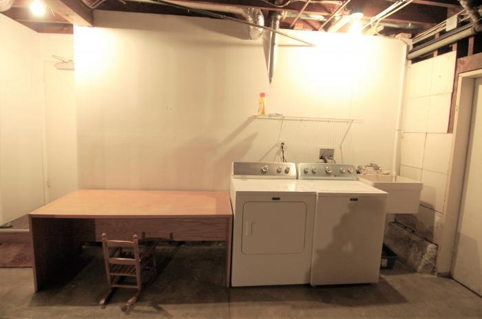 Building Photo - bedroom in San Francisco CA 94122