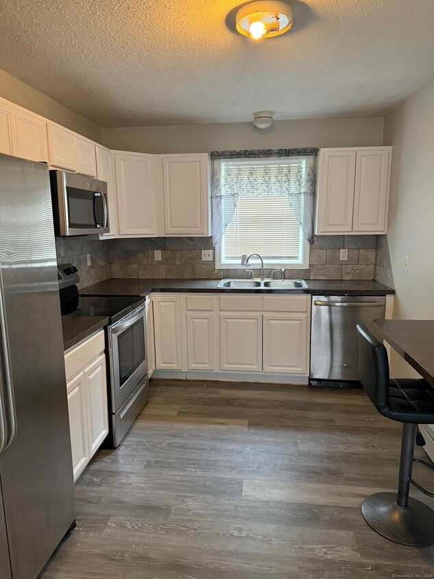 Foto principal - 12 Harbison Ave