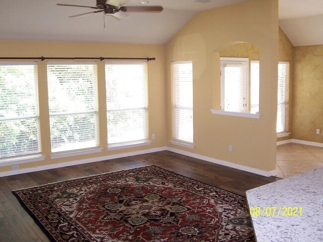 Foto del edificio - 7900 Brookmount St