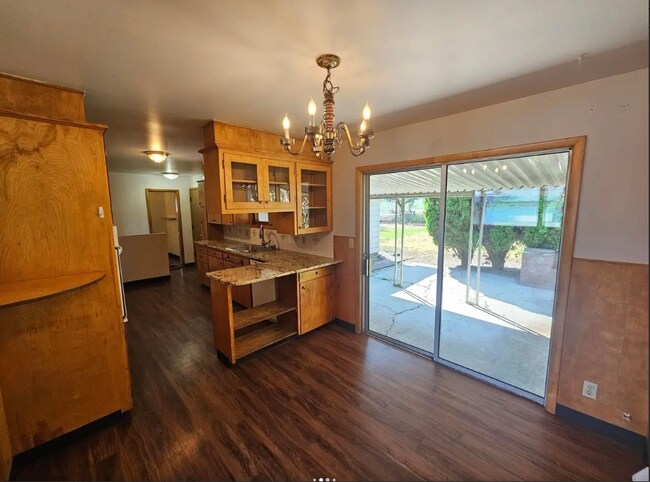 Foto del edificio - 11822 E 15th Ave