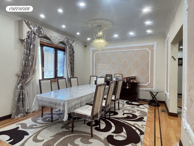 Foto del edificio - 1067 E 13th St