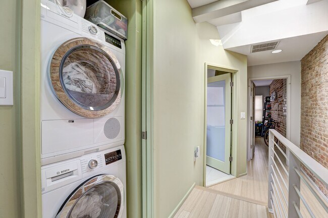 Foto del edificio - 1745 11th St NW