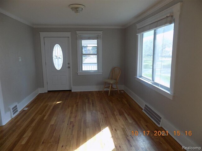 Foto del edificio - 1081 Hartland Dr