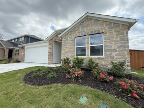 Building Photo - 15409 Flowers Vw