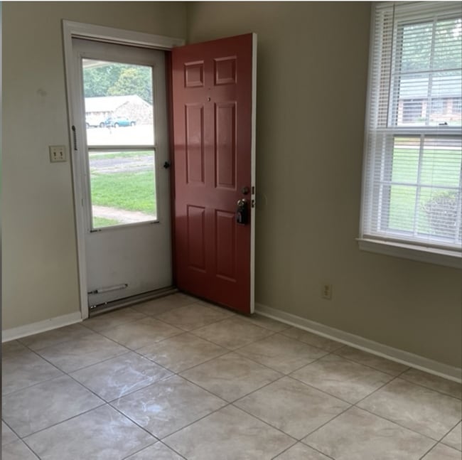 Foto del edificio - 103 Colebrook Ct