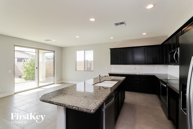 Building Photo - 22639 E Creosote Dr