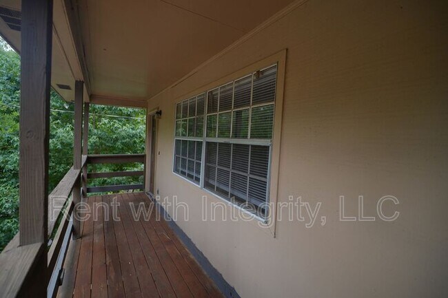 Building Photo - 2517 Old Bainbridge Rd