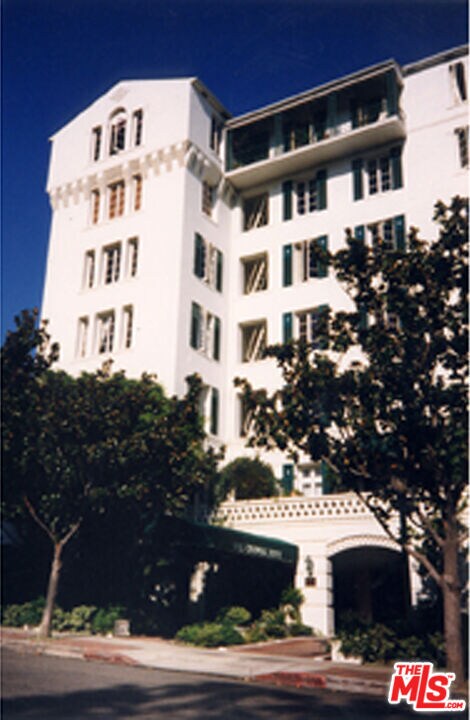 Primary Photo - 1416 Havenhurst Dr