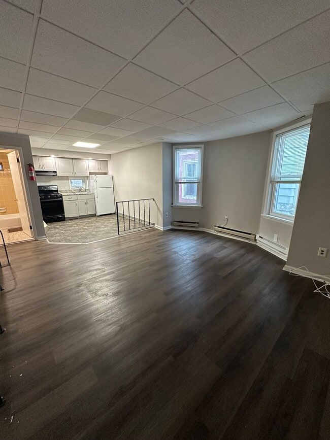 Photo - 121 Chestnut St Apartment