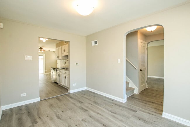 Foto del edificio - 5815 N Canfield Ave