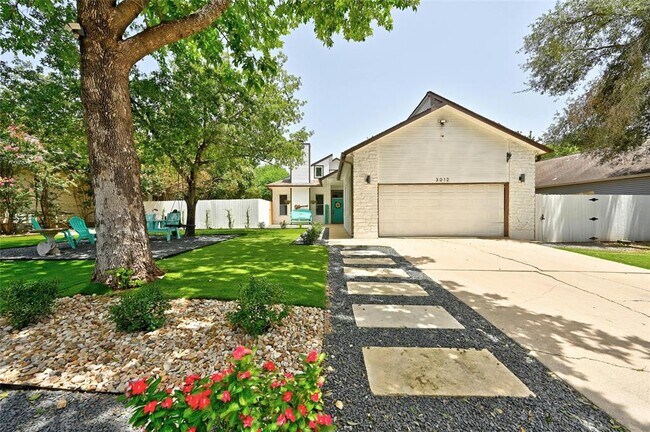 Building Photo - 3012 Rochelle Dr