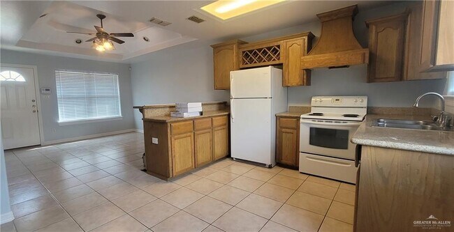 Foto del edificio - 2204 N Dahlia St