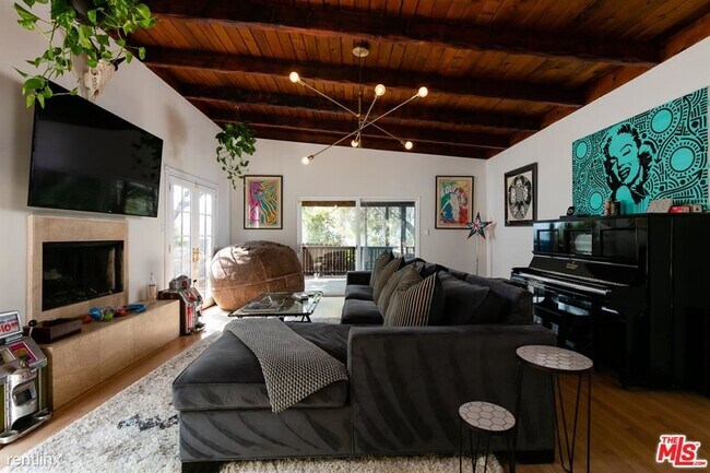 Foto del edificio - 4 br, 2.5 bath House - 1128 Canyon Trl