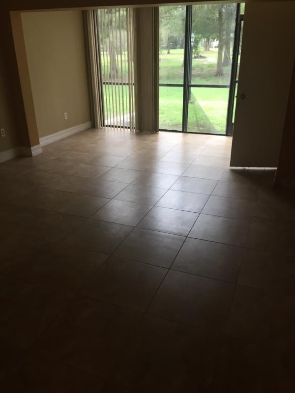 Building Photo - 4112 Inverrary Dr