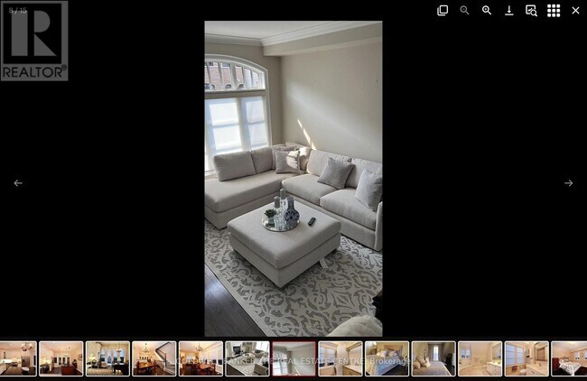 Building Photo - 10 Powseland Cres