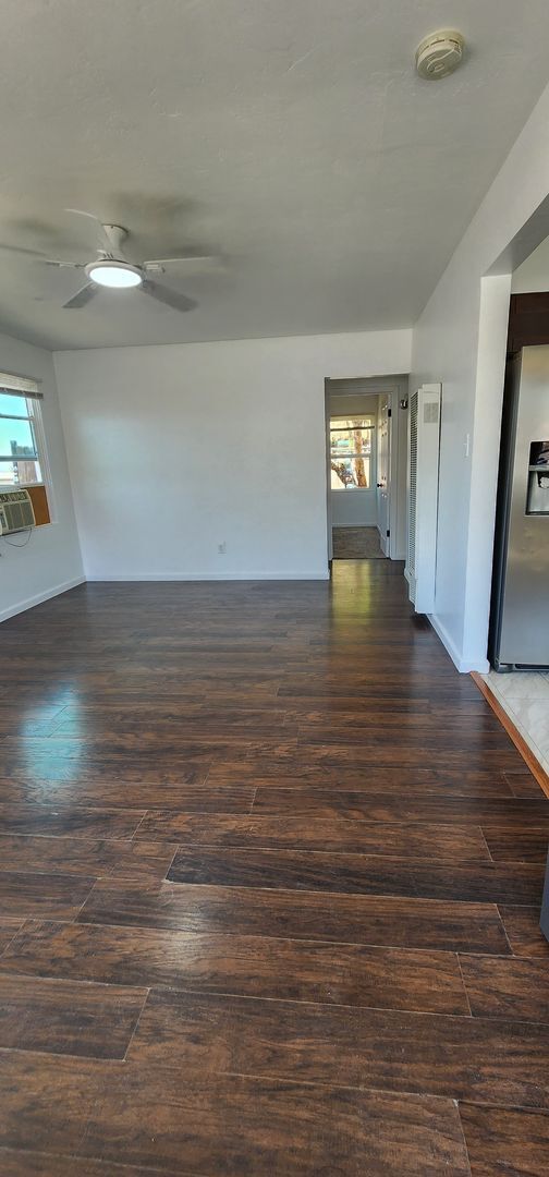 Foto del edificio - Spacious 3bdr house near College Grove!