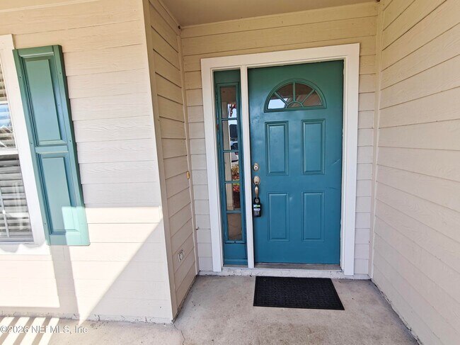 Building Photo - 1563 Lakeway Dr