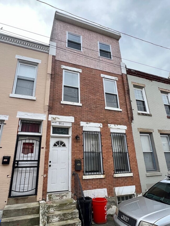 Building Photo - 934 French St