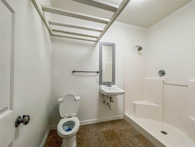 Foto del edificio - 9400 Bellaire Blvd