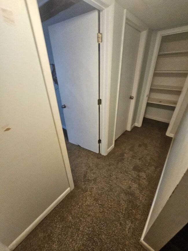 Foto del edificio - 219 N Lawrence St