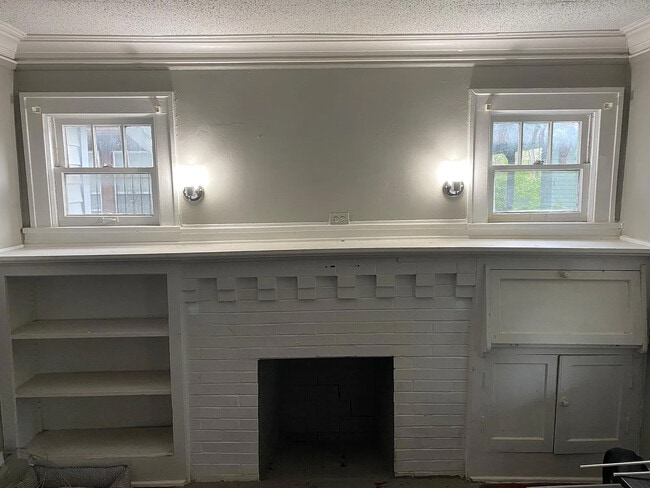 Foto del edificio - 5836 Euclid Ave